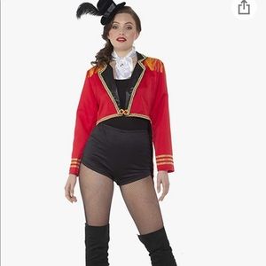 *MOVING OUT CLEARANCE*Ringmaster Halloween Costume